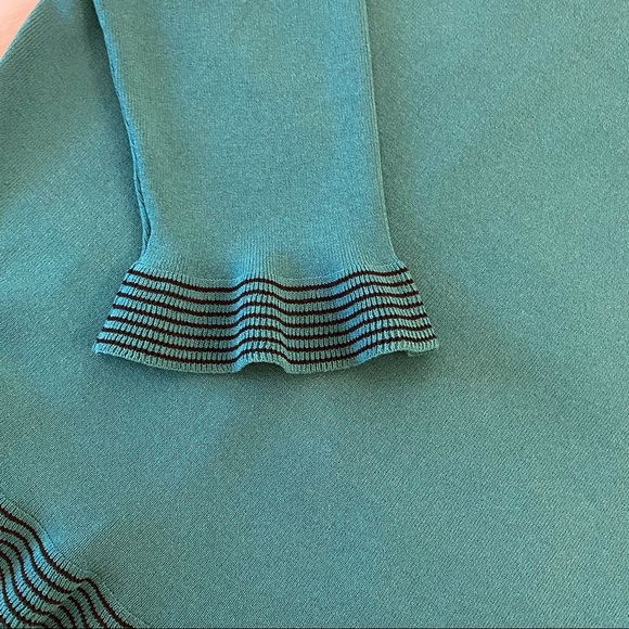 Knit Turquoise & Black Top size Large - Picture 3 of 5